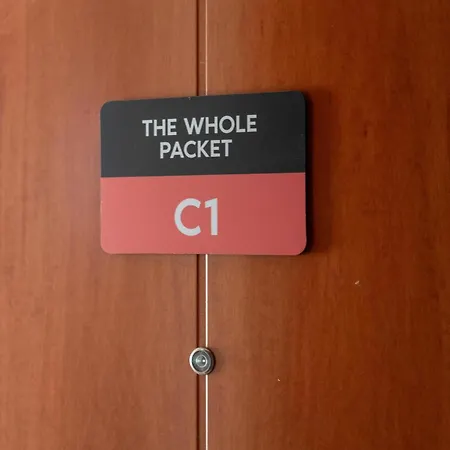 The Whole Packet C1 Center With Parking Apartment Larissa Exterior photo